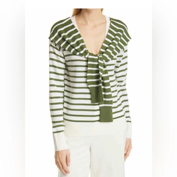Veronica Beard Sweaters - Veronica Beard 100% Wool Sweater size Small - Flaw